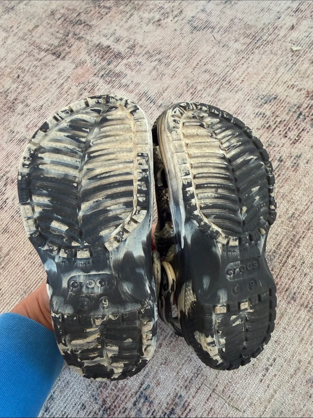 CROCS Kids Marble-Print Clog in Black & Cream